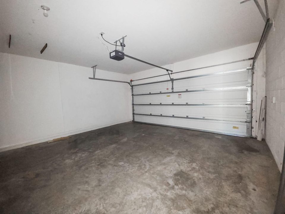 В аренду: $2,550 (4 спален, 2 ванн, 1874 Квадратных фут)