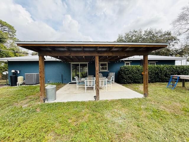 For Sale: $695,000 (3 beds, 2 baths, 1560 Square Feet)