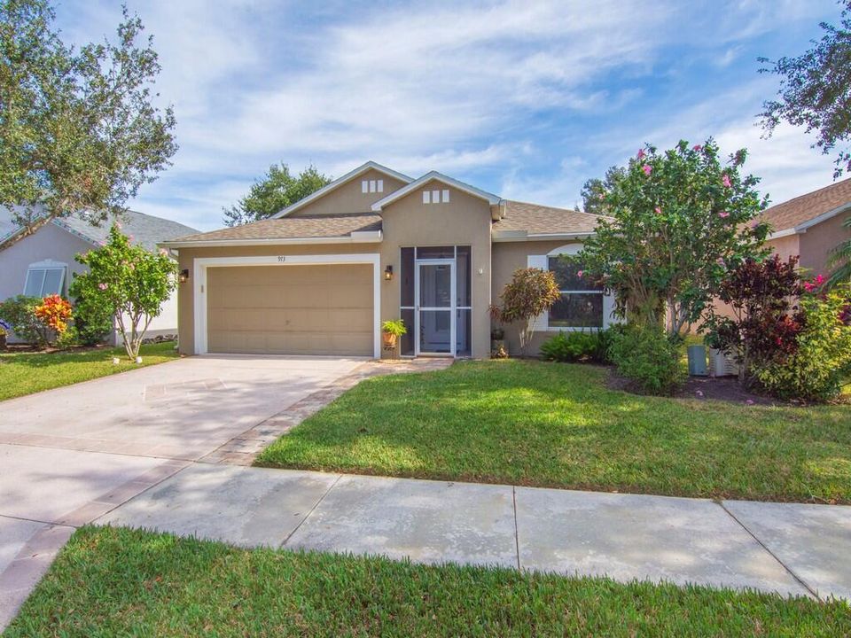 待售: $385,000 (4 贝兹, 2 浴室, 1962 平方英尺)