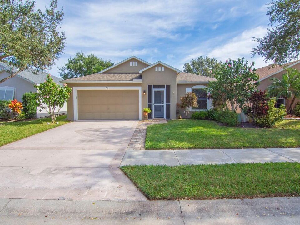 待售: $385,000 (4 贝兹, 2 浴室, 1962 平方英尺)