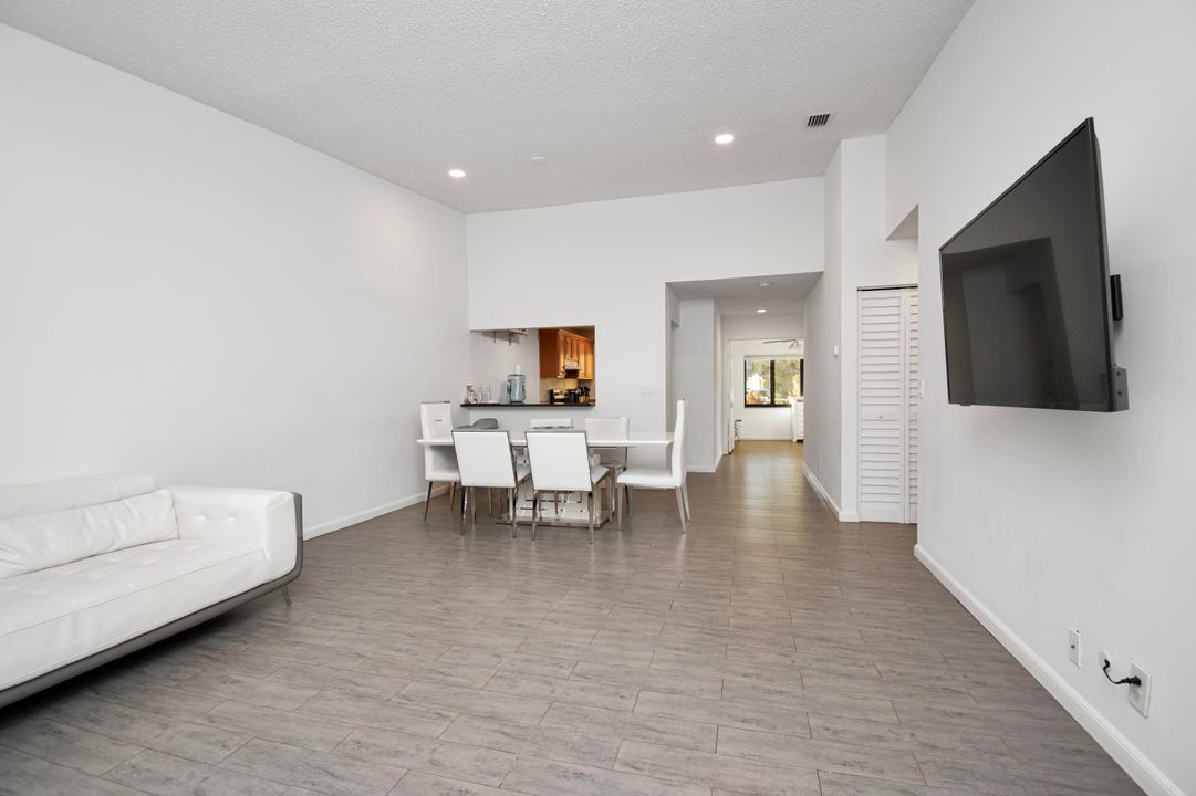 For Sale: $456,900 (3 beds, 2 baths, 1350 Square Feet)