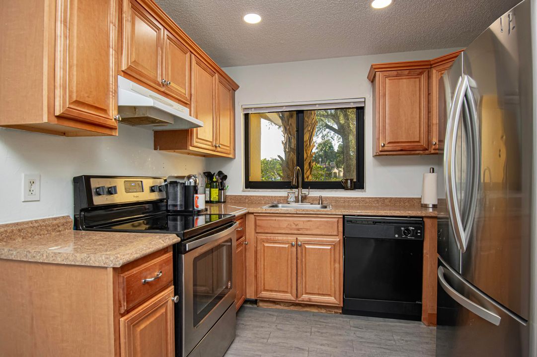 For Sale: $456,900 (3 beds, 2 baths, 1350 Square Feet)