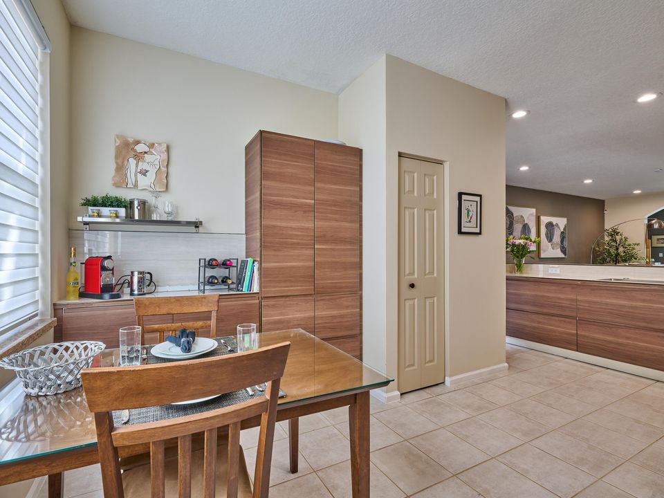 На продажу: $425,000 (3 спален, 2 ванн, 1436 Квадратных фут)