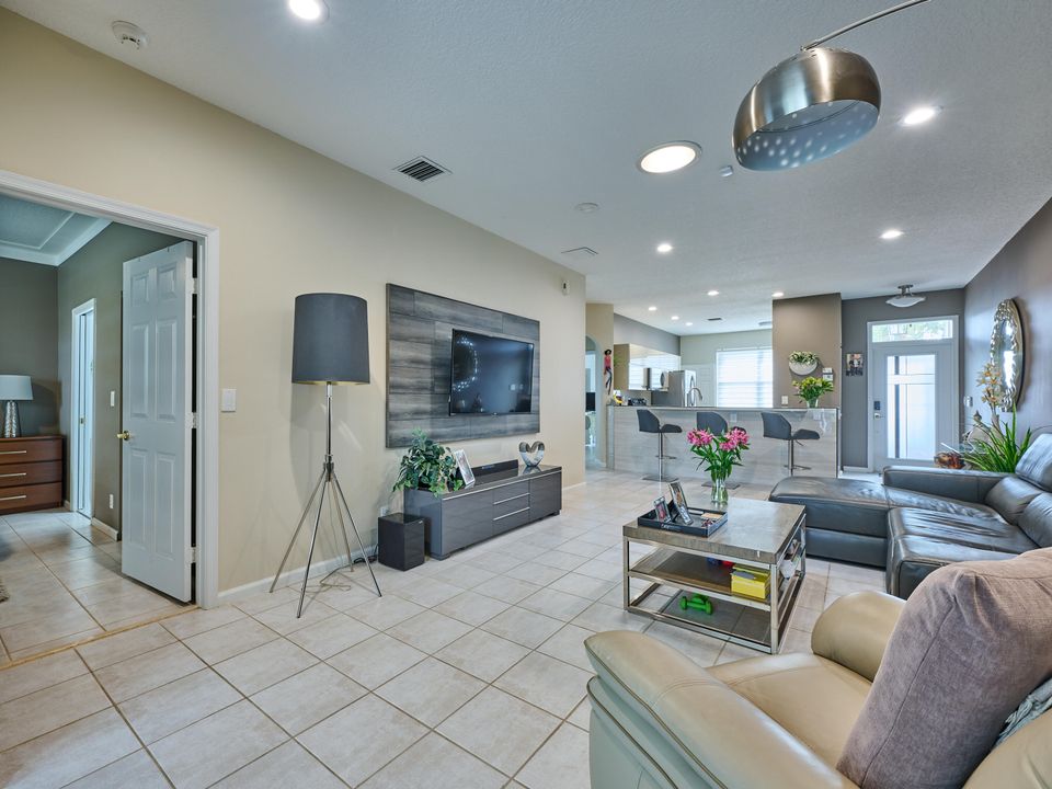 На продажу: $425,000 (3 спален, 2 ванн, 1436 Квадратных фут)