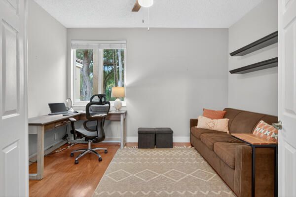 For Rent: $4,800 (4 beds, 2 baths, 2171 Square Feet)