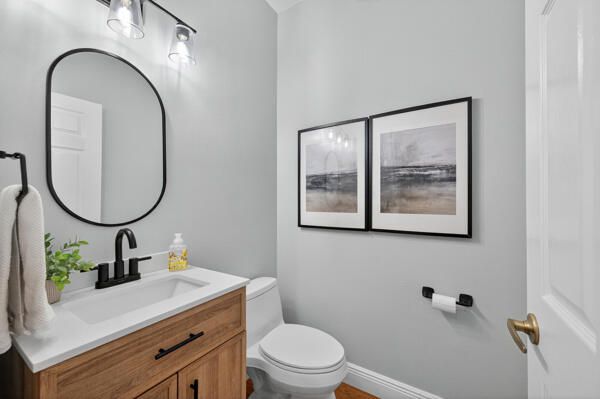 For Rent: $4,800 (4 beds, 2 baths, 2171 Square Feet)