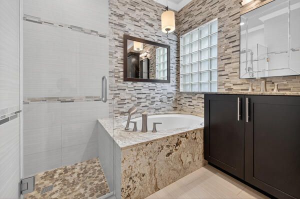 For Rent: $4,800 (4 beds, 2 baths, 2171 Square Feet)