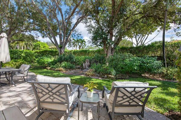 For Rent: $4,800 (4 beds, 2 baths, 2171 Square Feet)