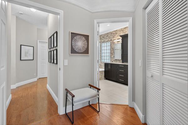 For Rent: $4,800 (4 beds, 2 baths, 2171 Square Feet)