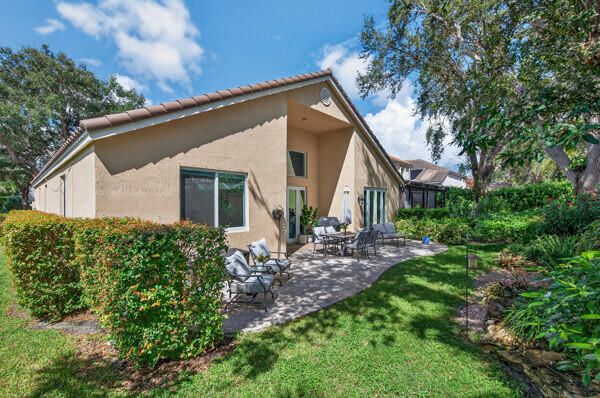 For Rent: $4,800 (4 beds, 2 baths, 2171 Square Feet)