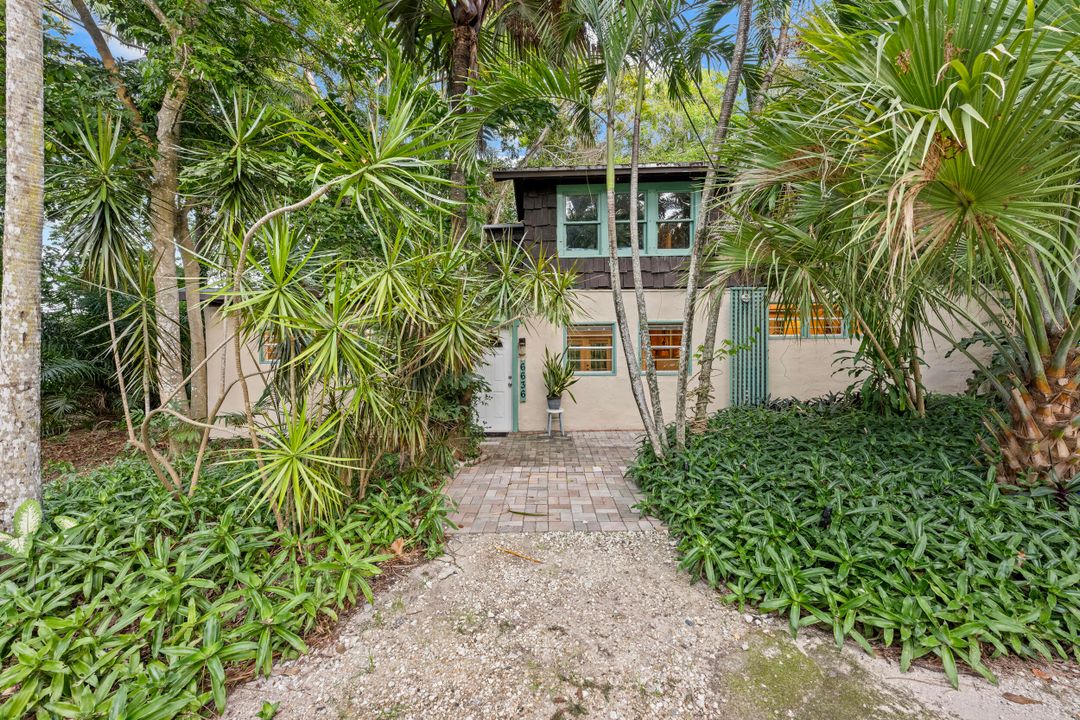 На продажу: $1,200,000 (3 спален, 2 ванн, 1696 Квадратных фут)