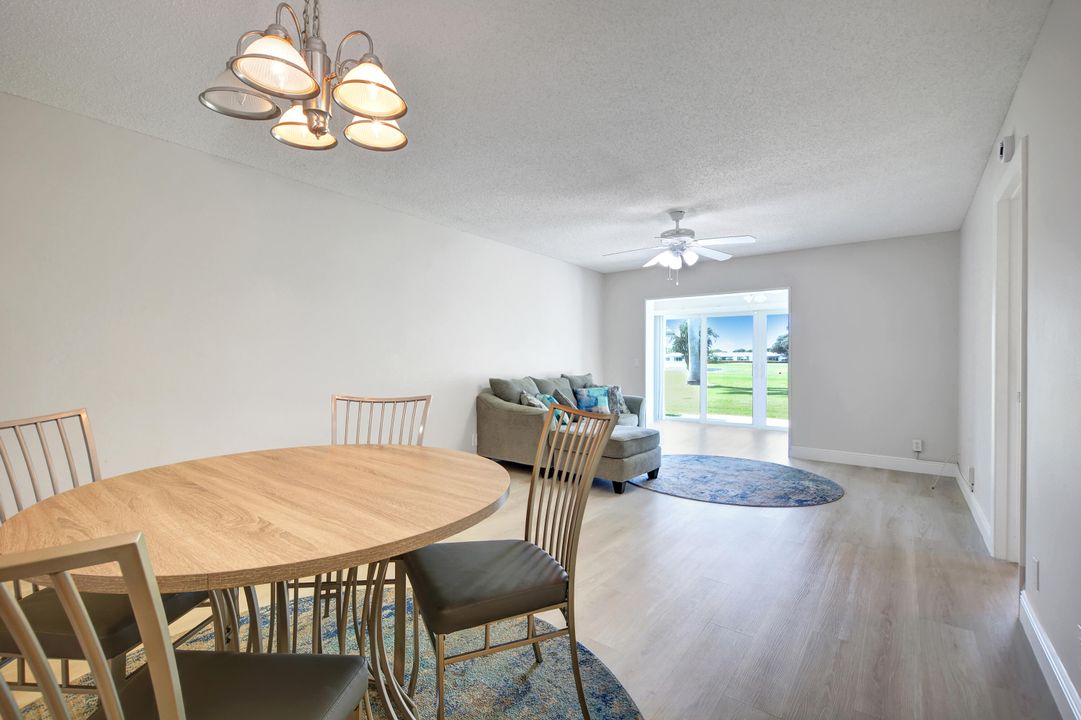 For Sale: $167,900 (2 beds, 1 baths, 729 Square Feet)