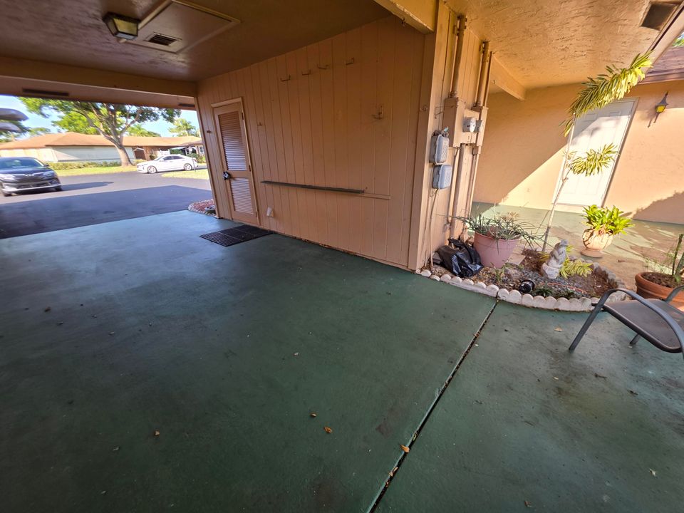 На продажу: $239,000 (2 спален, 2 ванн, 950 Квадратных фут)