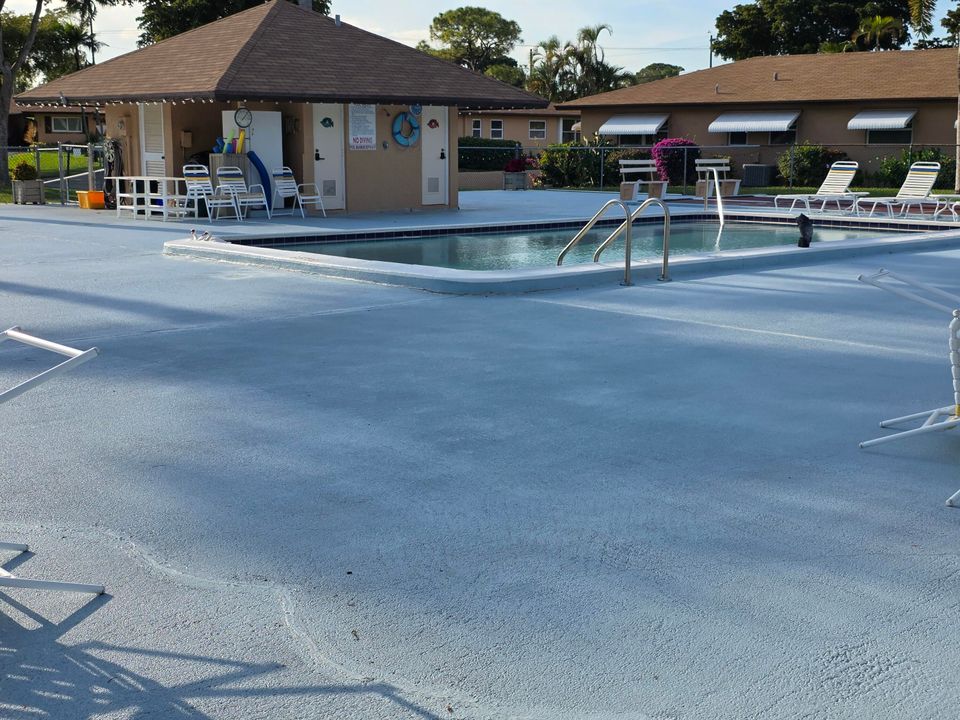 На продажу: $239,000 (2 спален, 2 ванн, 950 Квадратных фут)