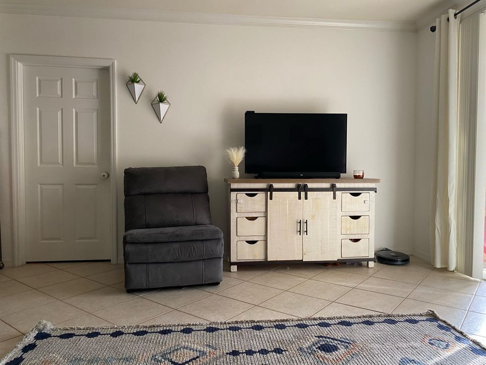 En Venta: $279,999 (2 camas, 2 baños, 1262 Pies cuadrados)