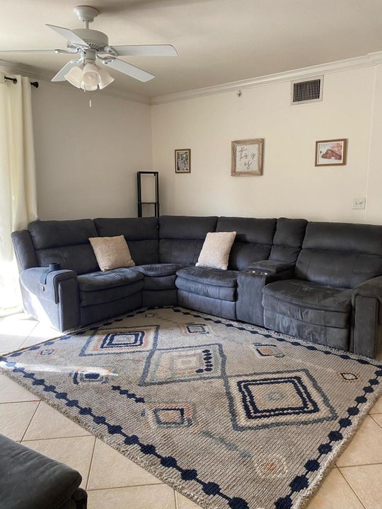 En Venta: $279,999 (2 camas, 2 baños, 1262 Pies cuadrados)