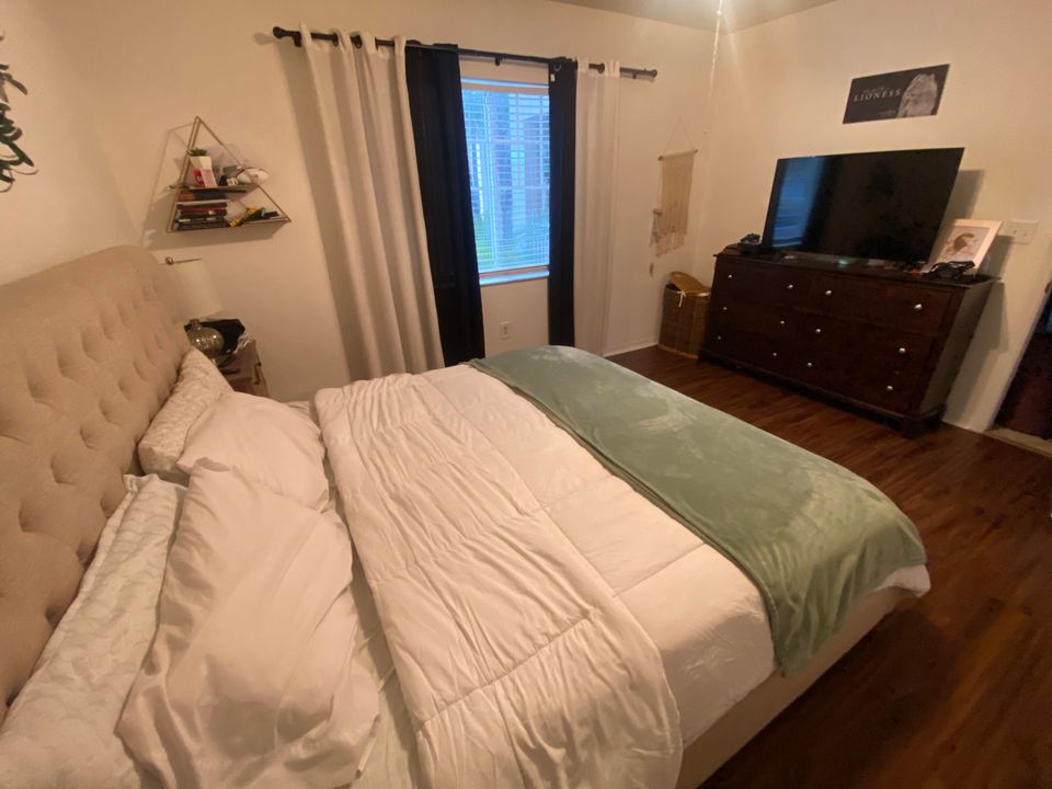 En Venta: $279,999 (2 camas, 2 baños, 1262 Pies cuadrados)