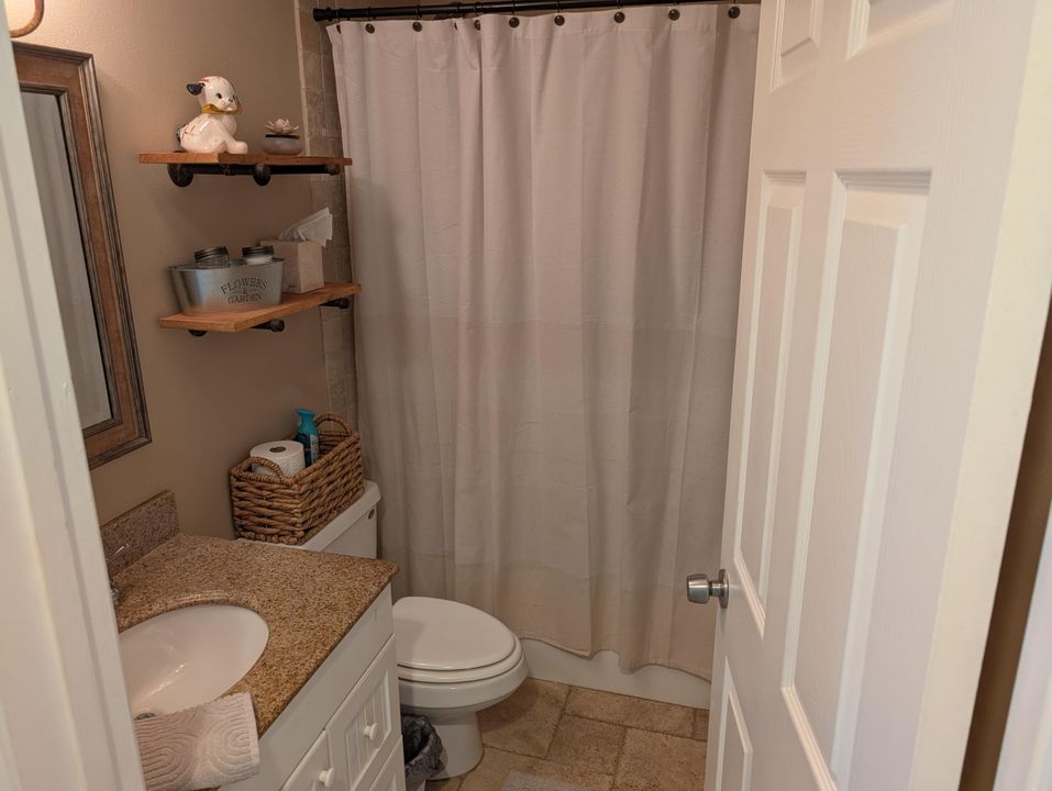 For Sale: $548,500 (4 beds, 3 baths, 2600 Square Feet)