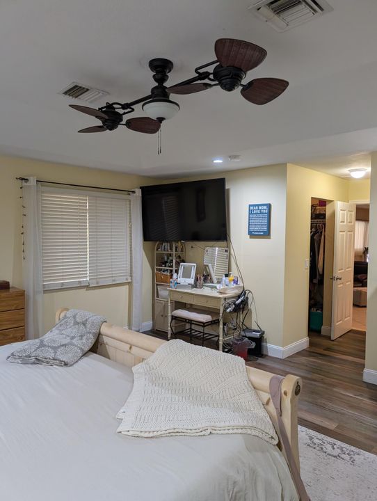 For Sale: $548,500 (4 beds, 3 baths, 2600 Square Feet)