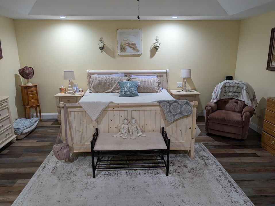 For Sale: $548,500 (4 beds, 3 baths, 2600 Square Feet)