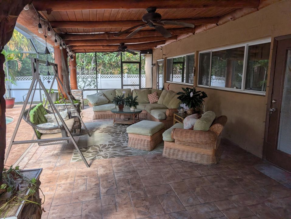 For Sale: $548,500 (4 beds, 3 baths, 2600 Square Feet)