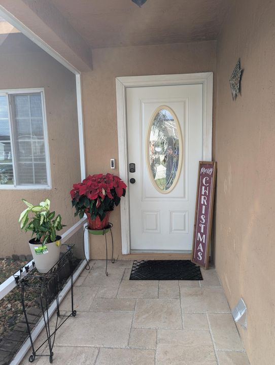 For Sale: $548,500 (4 beds, 3 baths, 2600 Square Feet)