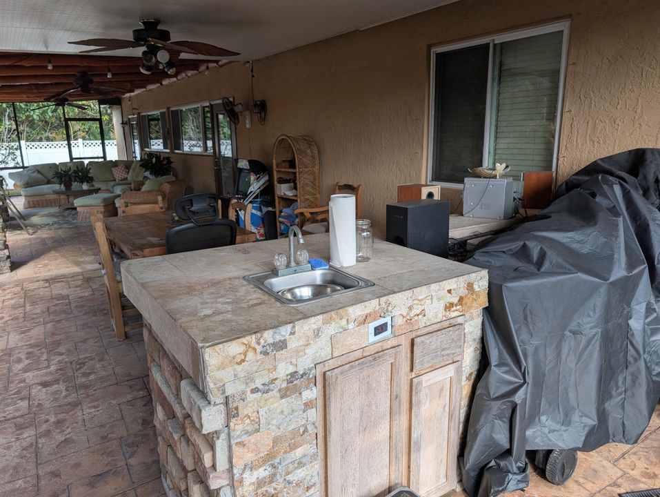 For Sale: $548,500 (4 beds, 3 baths, 2600 Square Feet)