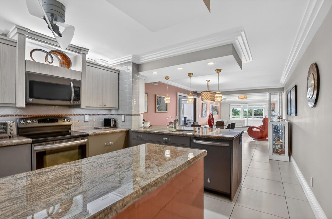 待售: $399,000 (2 贝兹, 2 浴室, 1158 平方英尺)