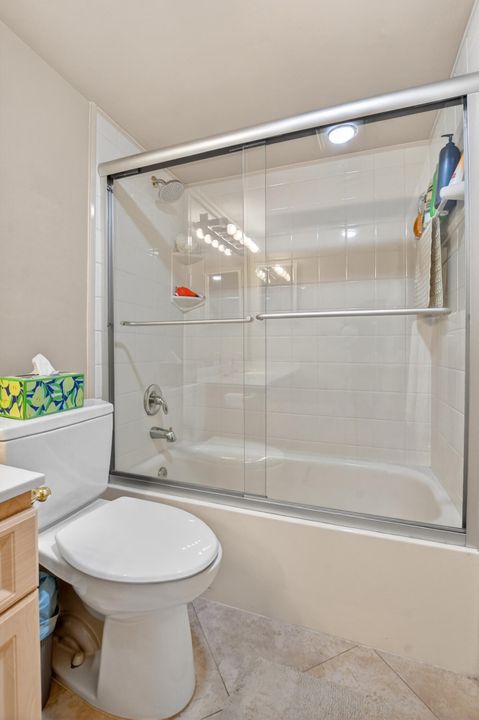 For Sale: $225,000 (2 beds, 2 baths, 1008 Square Feet)