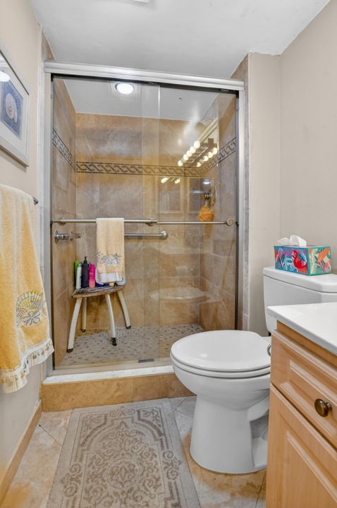 For Sale: $225,000 (2 beds, 2 baths, 1008 Square Feet)