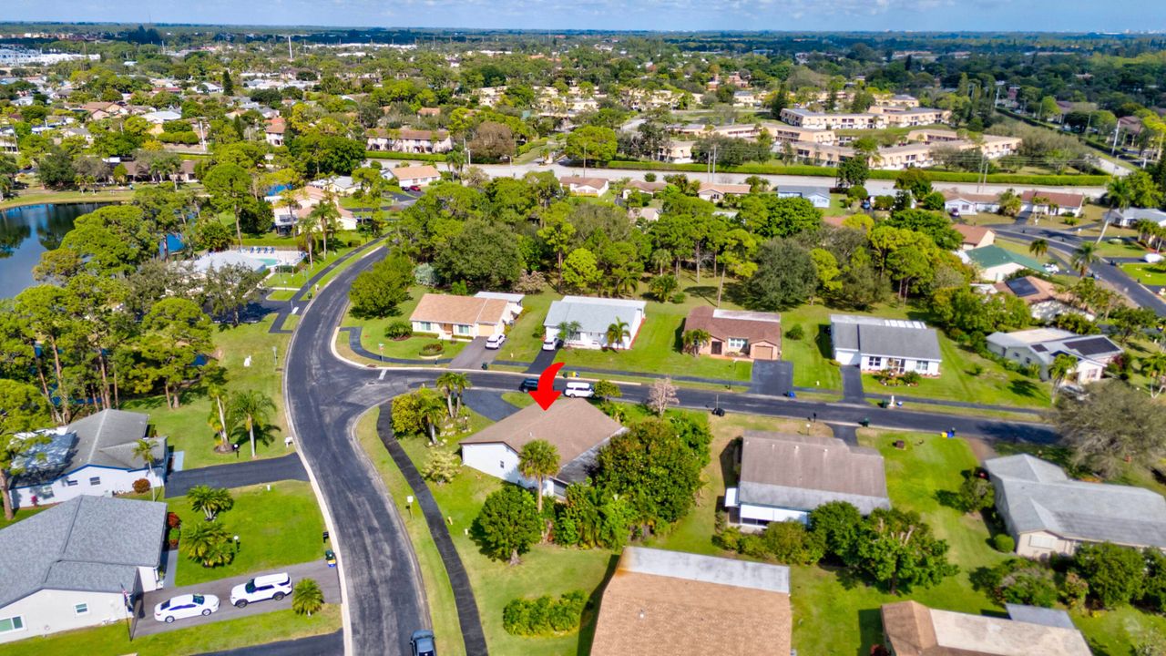 For Sale: $480,000 (2 beds, 2 baths, 1952 Square Feet)