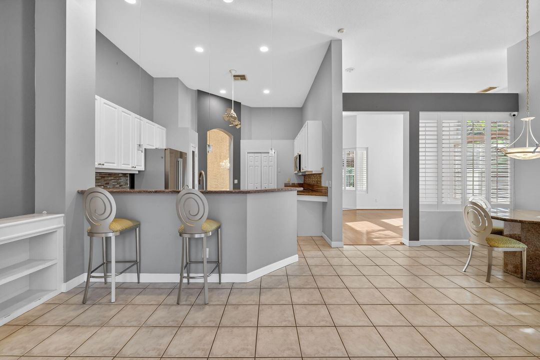 На продажу: $419,990 (2 спален, 2 ванн, 2314 Квадратных фут)