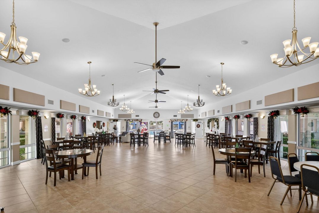 На продажу: $419,990 (2 спален, 2 ванн, 2314 Квадратных фут)