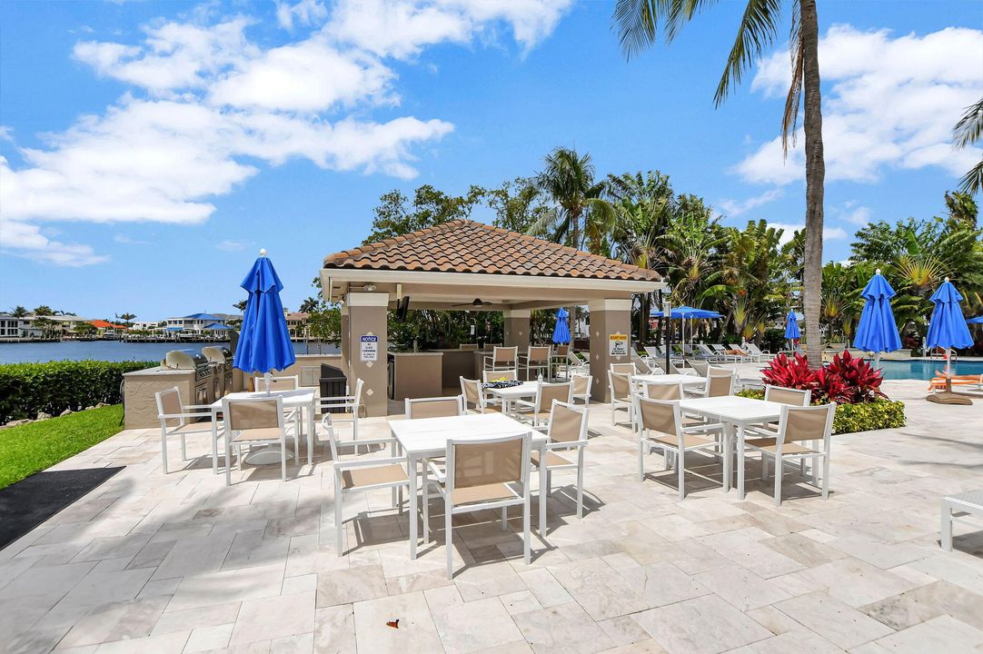 待售: $975,000 (2 贝兹, 2 浴室, 1230 平方英尺)