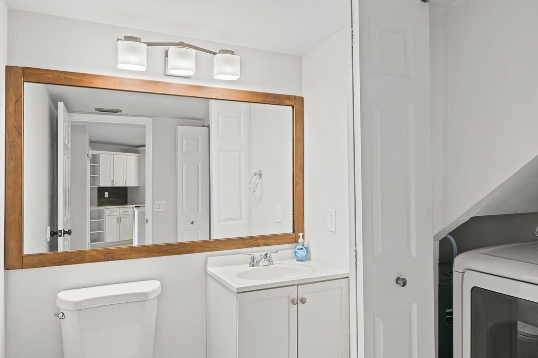 For Sale: $365,000 (2 beds, 2 baths, 1302 Square Feet)