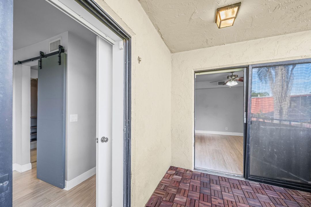 For Sale: $365,000 (2 beds, 2 baths, 1302 Square Feet)
