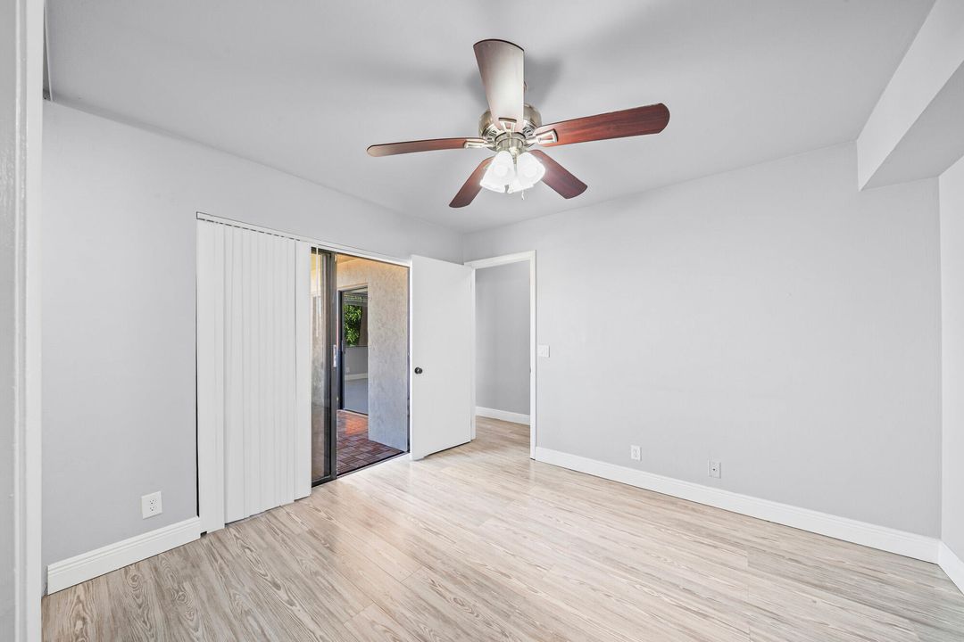 For Sale: $365,000 (2 beds, 2 baths, 1302 Square Feet)