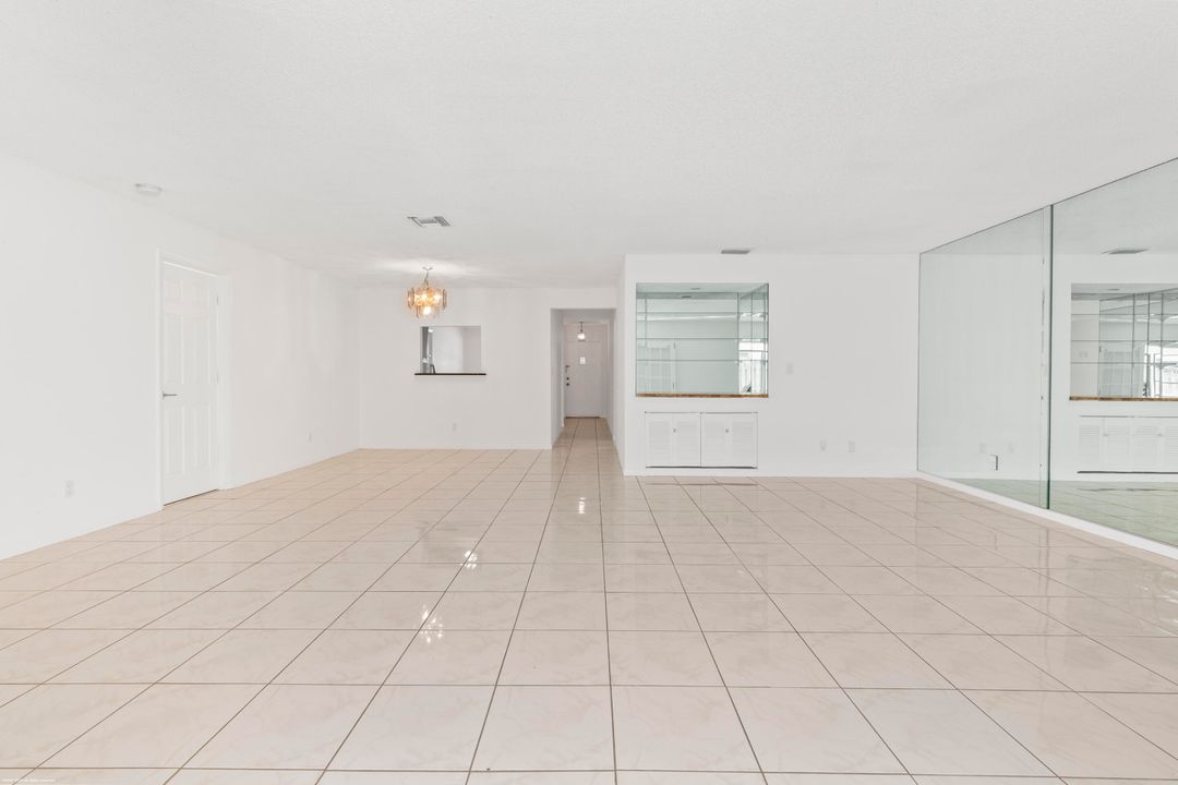 En Venta: $380,000 (3 camas, 3 baños, 2009 Pies cuadrados)