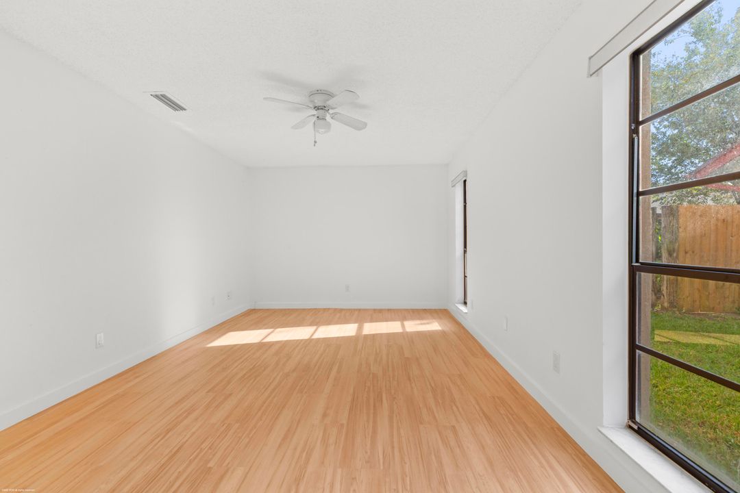 En Venta: $380,000 (3 camas, 3 baños, 2009 Pies cuadrados)