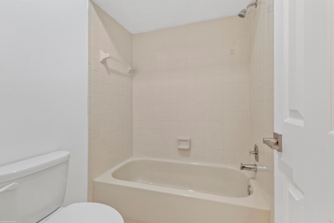 En Venta: $380,000 (3 camas, 3 baños, 2009 Pies cuadrados)