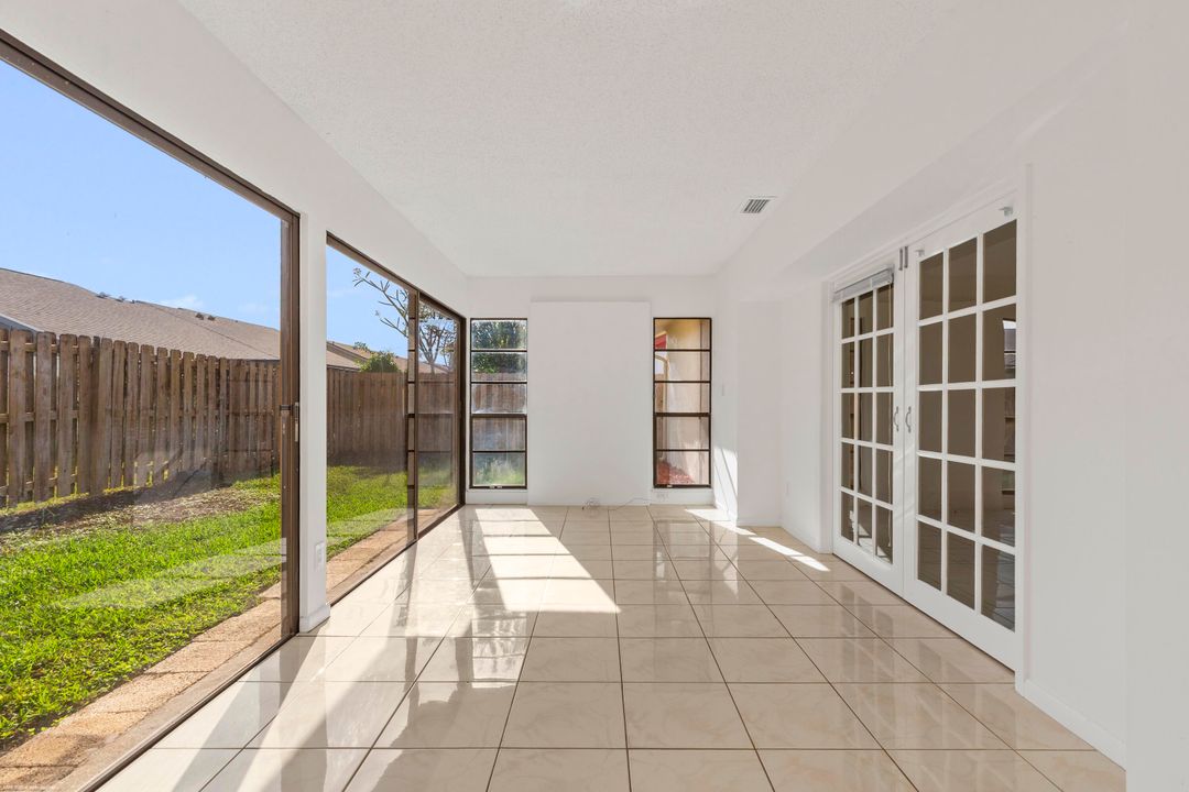 En Venta: $380,000 (3 camas, 3 baños, 2009 Pies cuadrados)