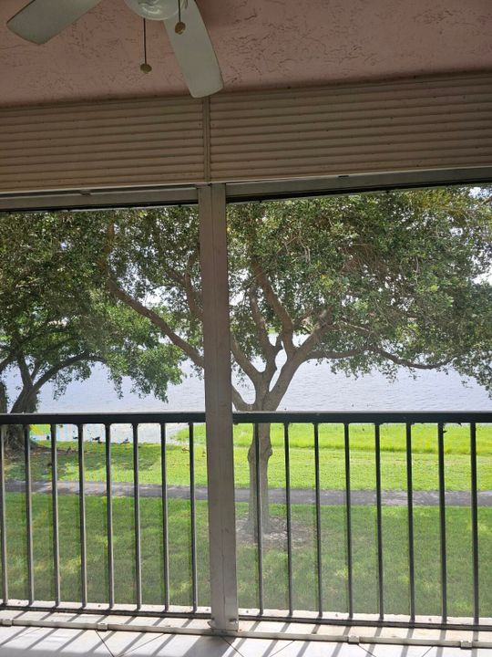 For Sale: $415,000 (3 beds, 2 baths, 1178 Square Feet)