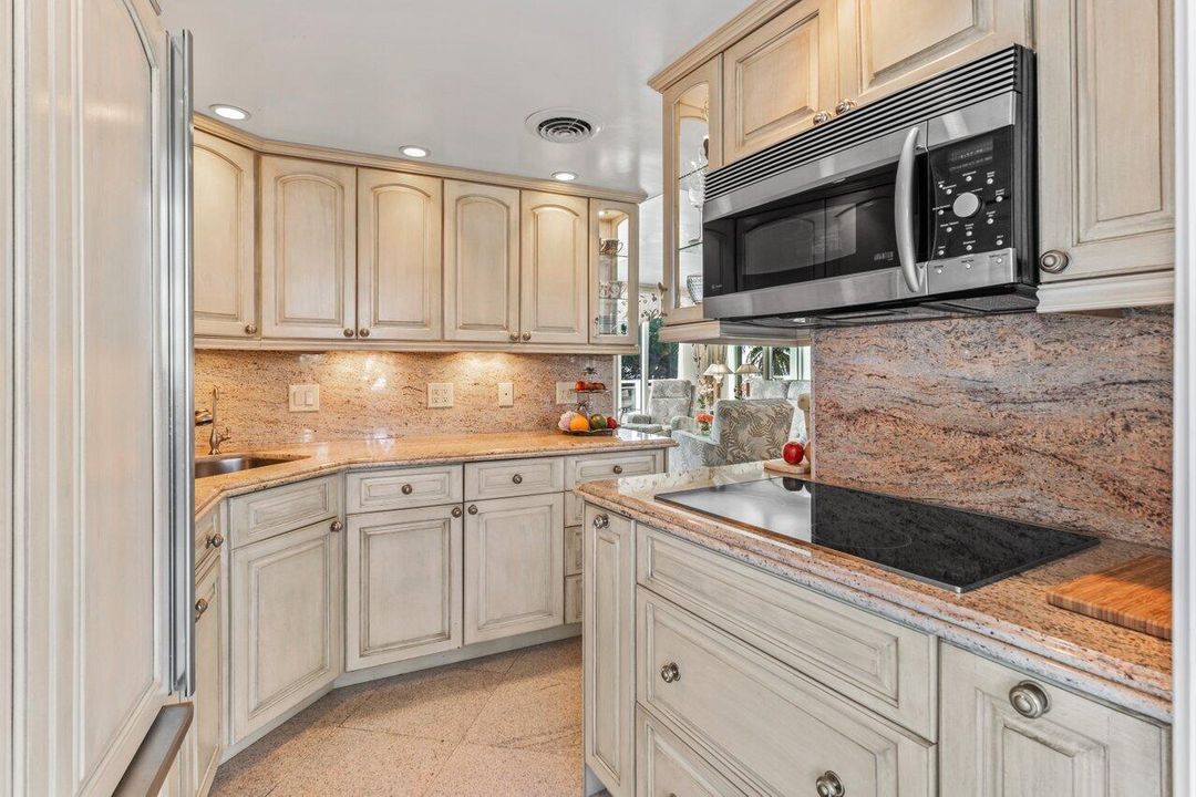 待售: $1,399,000 (2 贝兹, 2 浴室, 1200 平方英尺)