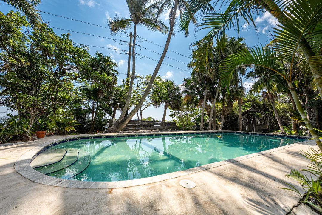 En Venta: $8,900,000 (3 camas, 2 baños, 11005 Pies cuadrados)