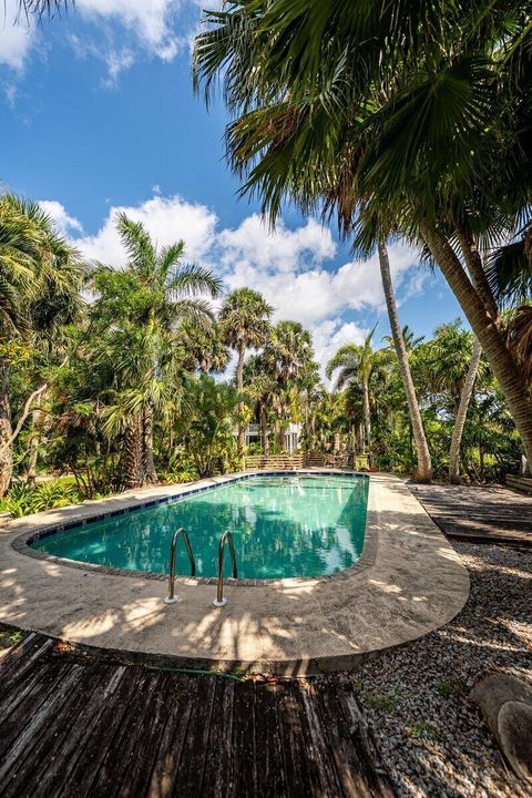 En Venta: $8,900,000 (3 camas, 2 baños, 11005 Pies cuadrados)