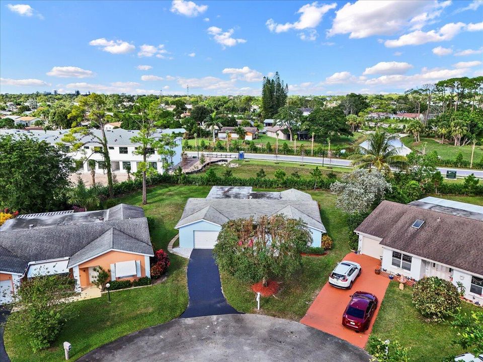 На продажу: $434,999 (2 спален, 2 ванн, 1776 Квадратных фут)