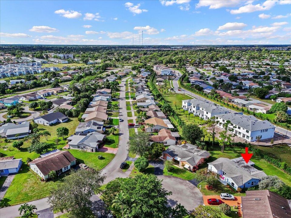 На продажу: $434,999 (2 спален, 2 ванн, 1776 Квадратных фут)