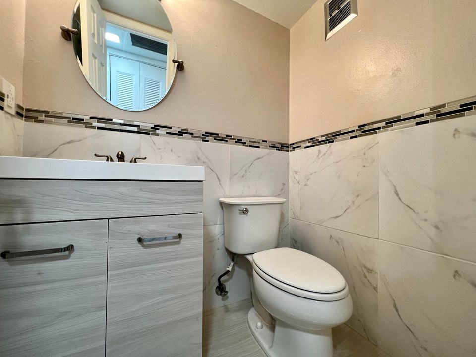 出租: $1,500 (1 贝兹, 1 浴室, 684 平方英尺)