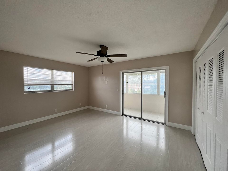 出租: $1,500 (1 贝兹, 1 浴室, 684 平方英尺)