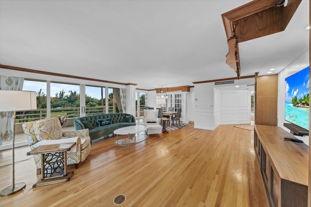 En Venta: $1,190,000 (3 camas, 3 baños, 2319 Pies cuadrados)